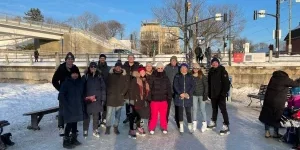 Lochmuller Lab at the Rideau Canal, group picture.